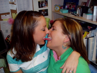 Amateur teen lesbian kissing