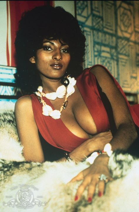Pam grier in foxy brown